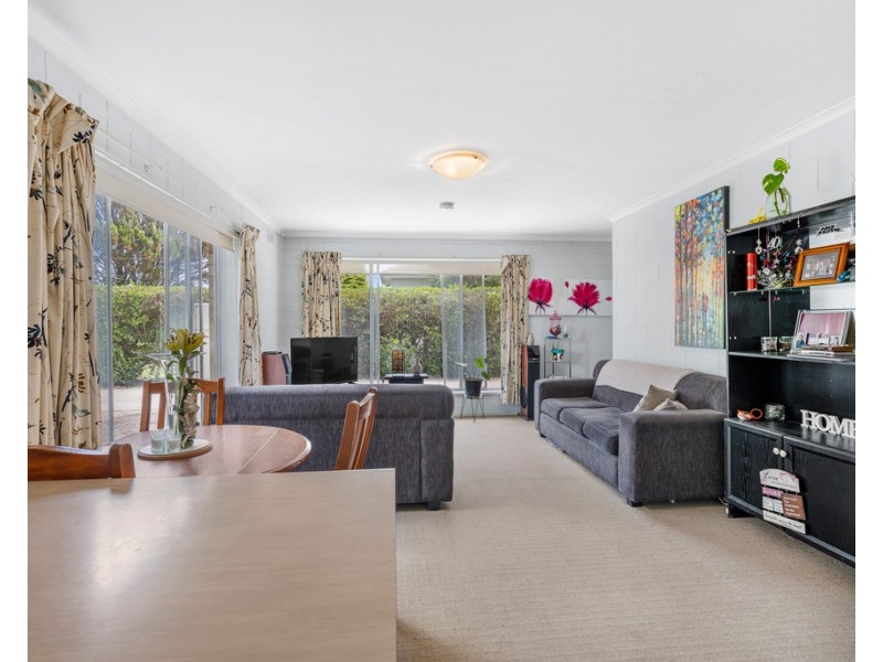 1 / 23 GILES STREET, Encounter Bay SA 5211