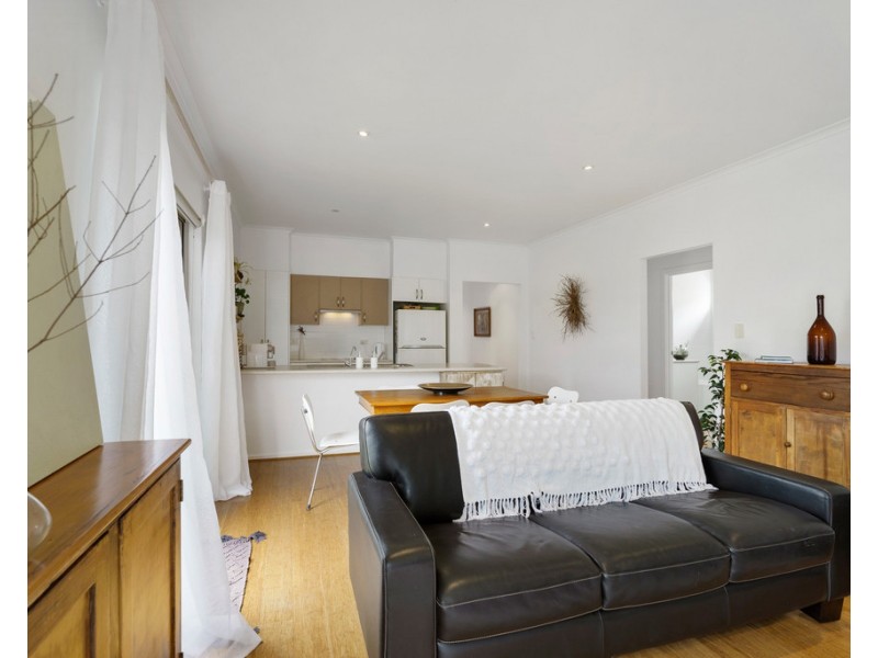 4 SMITH STREET, Encounter Bay SA 5211