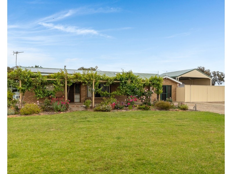 14-16 Stirling Street, Milang SA 5256