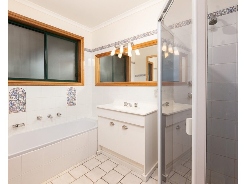 14-16 Stirling Street, Milang SA 5256