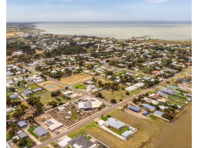 14-16 Stirling Street, Milang SA 5256