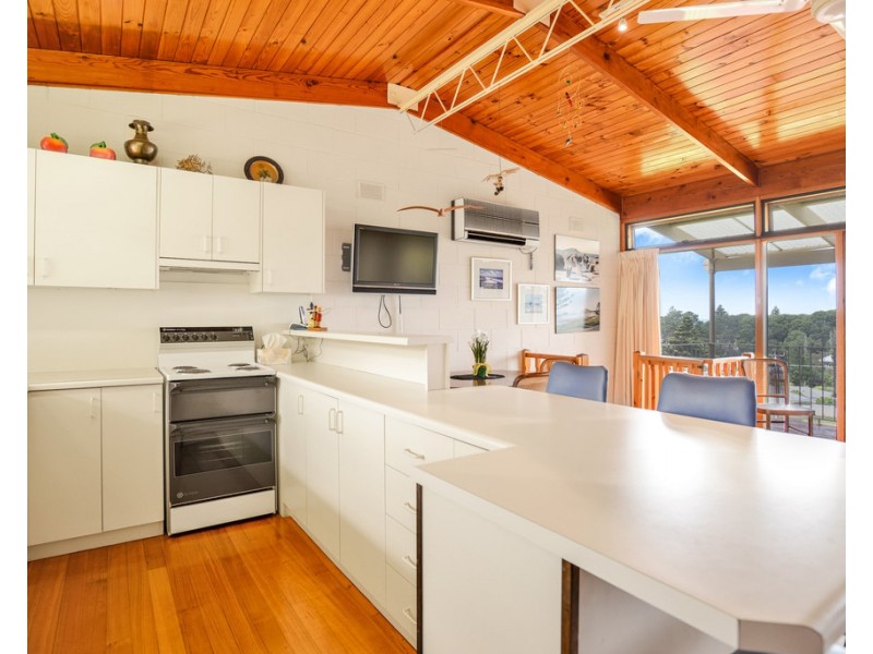 6 Seacrest Avenue, Encounter Bay SA 5211