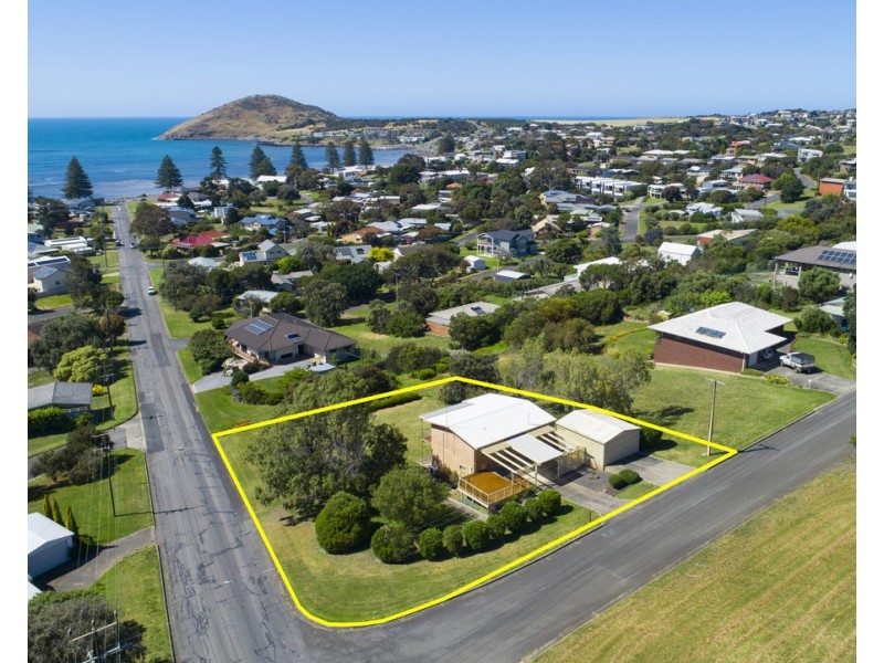 6 Seacrest Avenue, Encounter Bay SA 5211