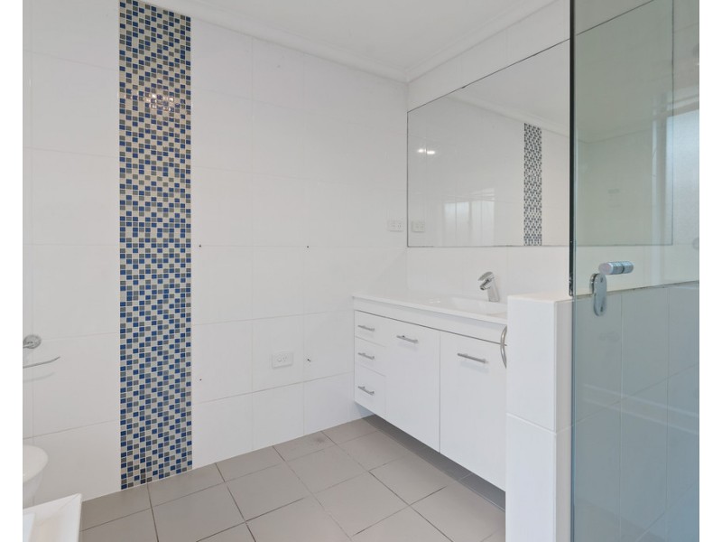 15 SHAKES CRESCENT, Hallett Cove SA 5158