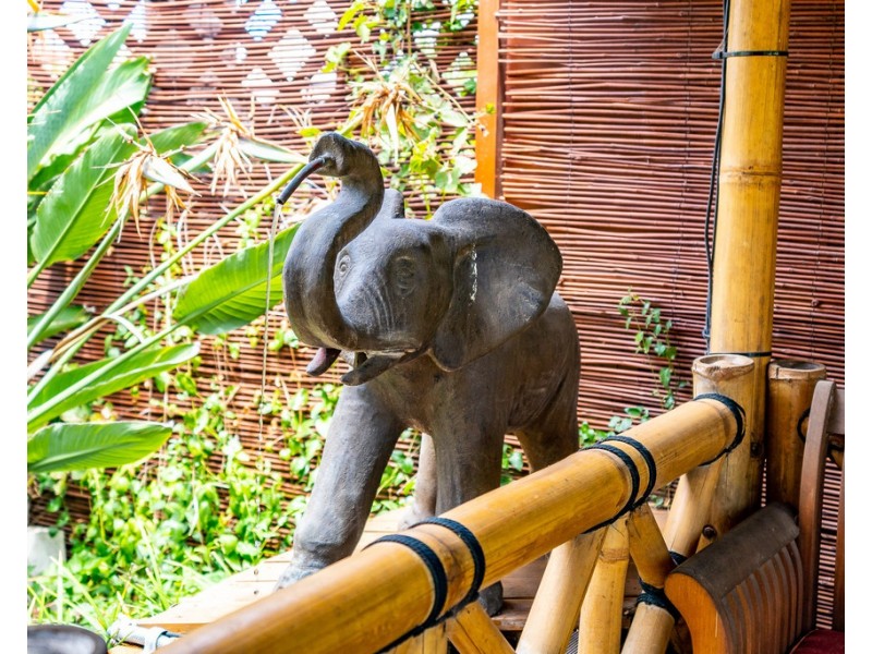 15 SHAKES CRESCENT, Hallett Cove SA 5158