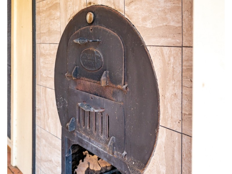 15 SHAKES CRESCENT, Hallett Cove SA 5158