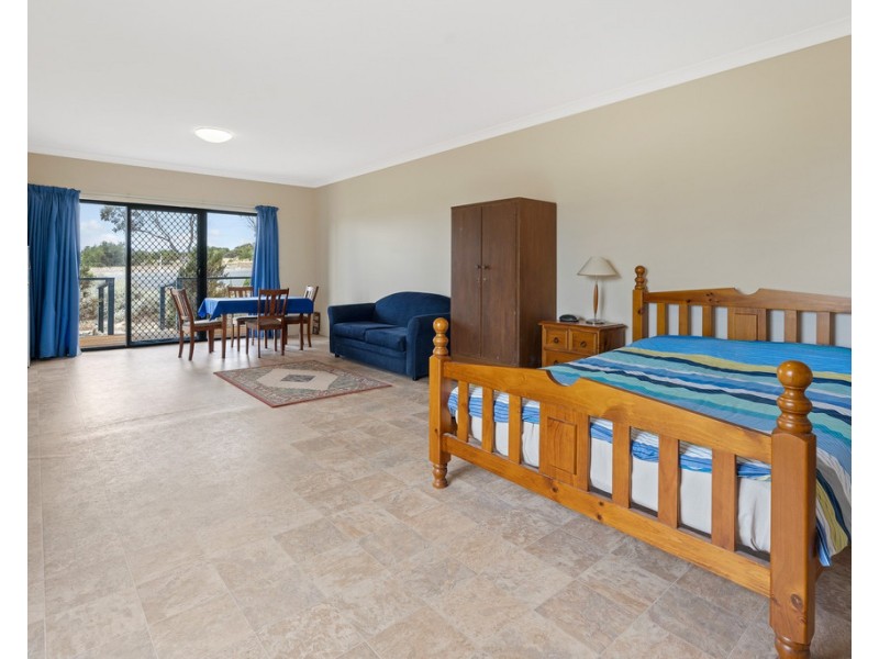 11 Flinders Drive, Cape Jervis SA 5204