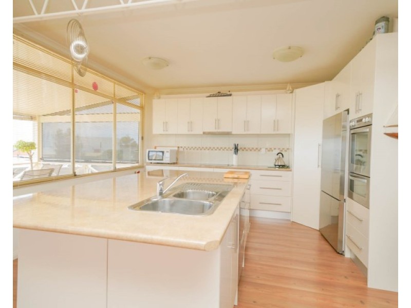 28 ELANORA CRESCENT, Cape Jervis SA 5204