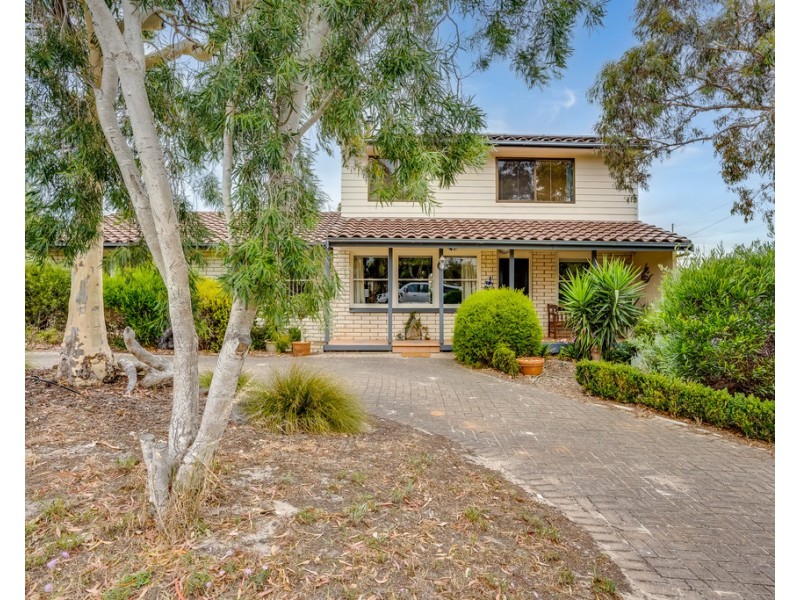 13 JAMES AVENUE, Victor Harbor SA 5211