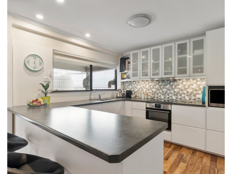 13 JAMES AVENUE, Victor Harbor SA 5211