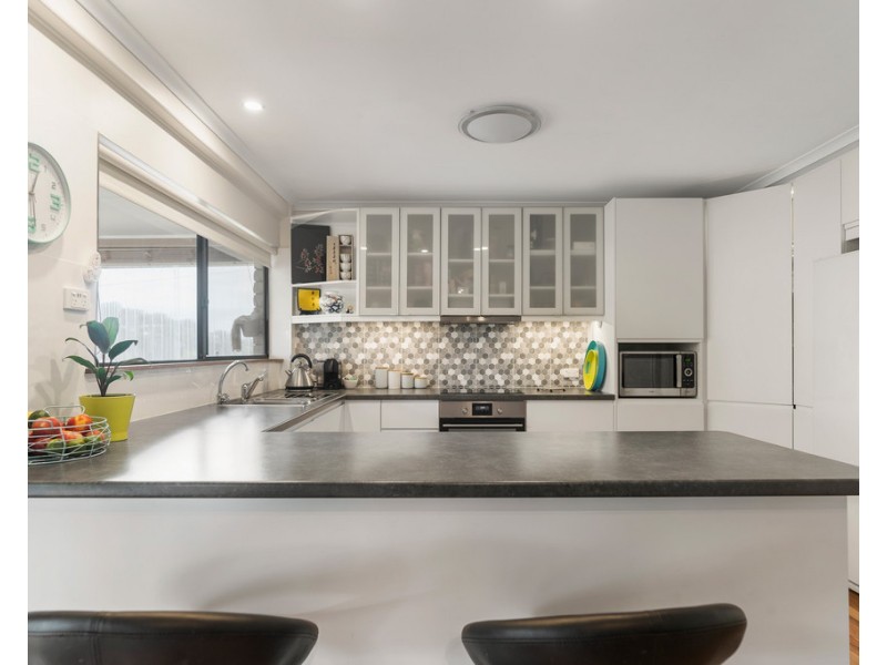 13 JAMES AVENUE, Victor Harbor SA 5211