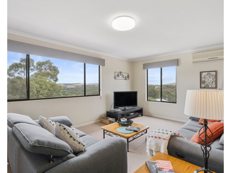 13 JAMES AVENUE, Victor Harbor SA 5211