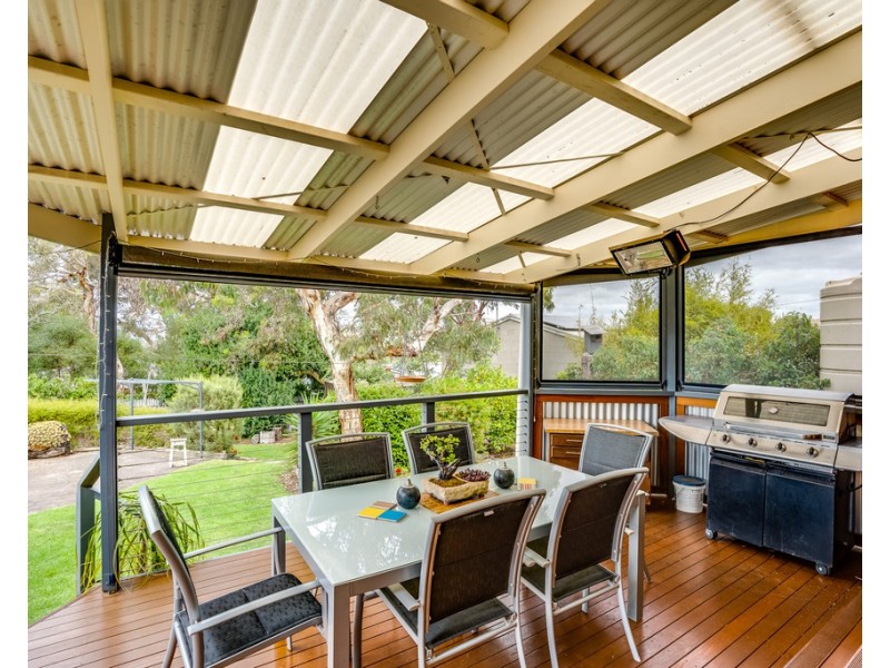 13 JAMES AVENUE, Victor Harbor SA 5211