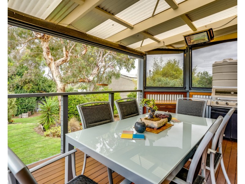 13 JAMES AVENUE, Victor Harbor SA 5211