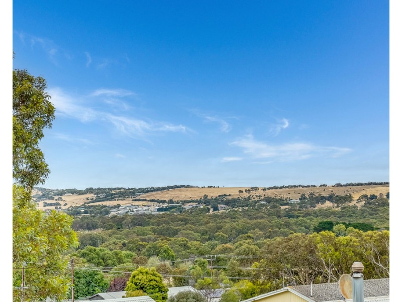 13 JAMES AVENUE, Victor Harbor SA 5211