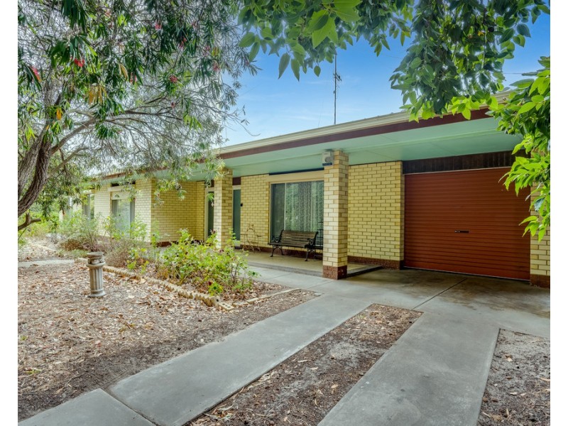 102 BAY ROAD, Encounter Bay SA 5211