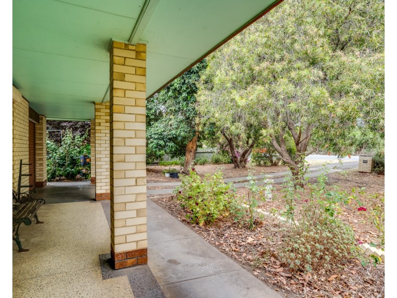 102 BAY ROAD, Encounter Bay SA 5211