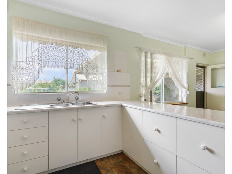 102 BAY ROAD, Encounter Bay SA 5211