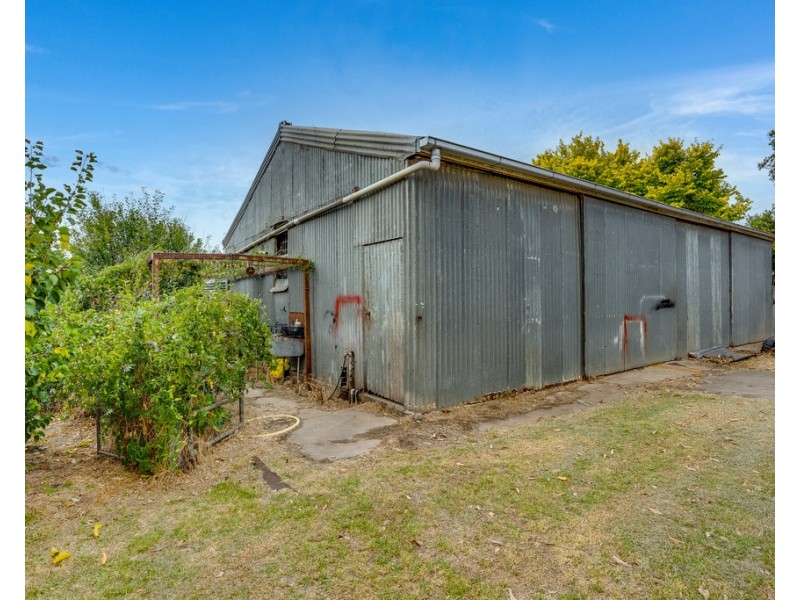 102 BAY ROAD, Encounter Bay SA 5211