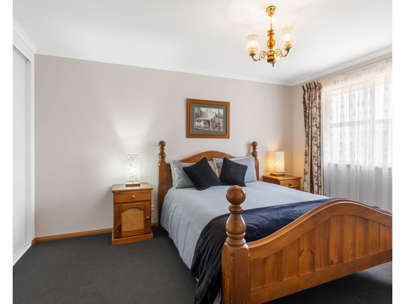 10 Silverwood  Drive, Mount Barker SA 5251