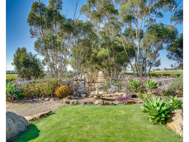 664 Alexandrina Road, Strathalbyn SA 5255