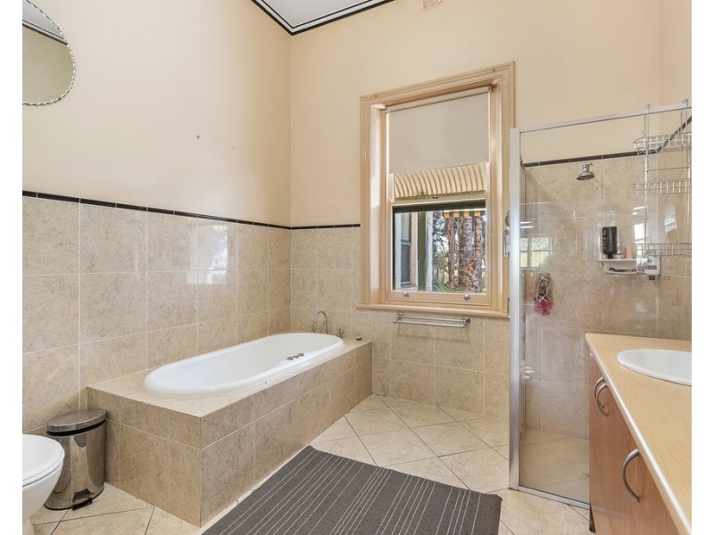 664 Alexandrina Road, Strathalbyn SA 5255