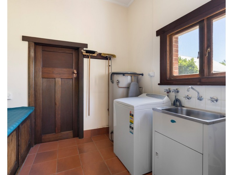 17-19 LINDSAY STREET, Victor Harbor SA 5211
