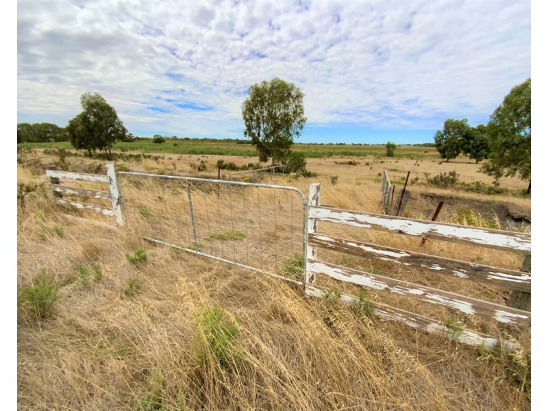 A780 The Point Road, Woods Point SA 5253