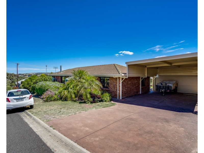 6 DWIAR ROAD, Victor Harbor SA 5211