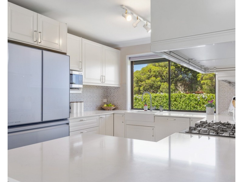 6 DWIAR ROAD, Victor Harbor SA 5211