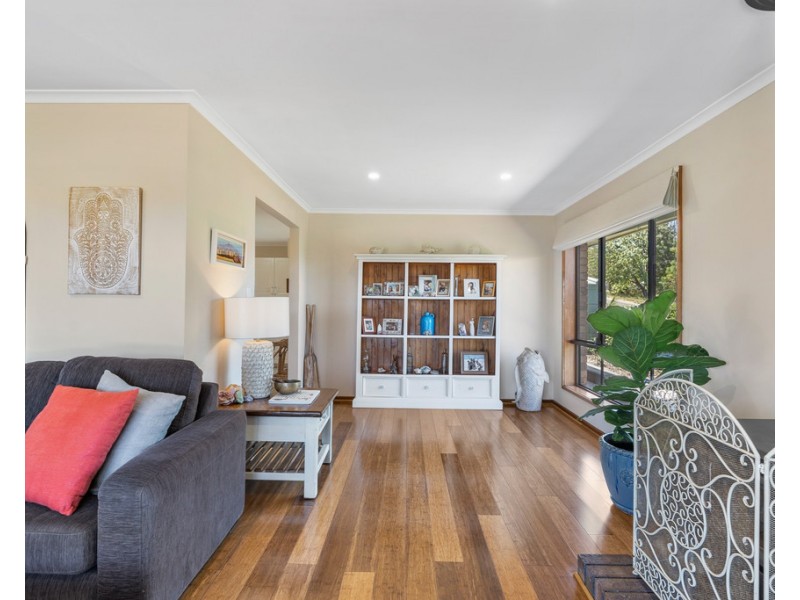 6 DWIAR ROAD, Victor Harbor SA 5211