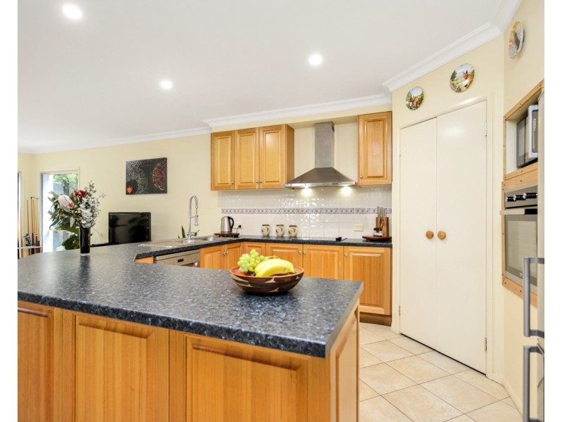 15 MAYFLOWER COURT, Encounter Bay SA 5211