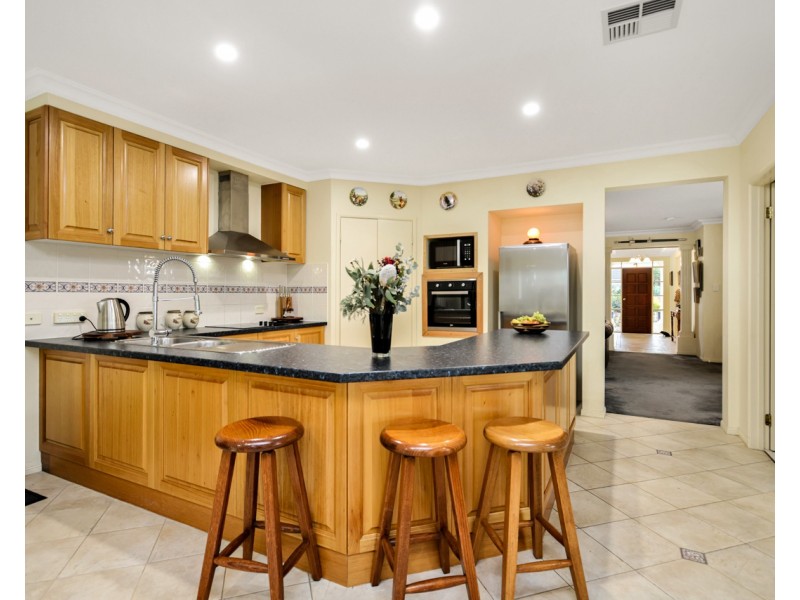 15 MAYFLOWER COURT, Encounter Bay SA 5211