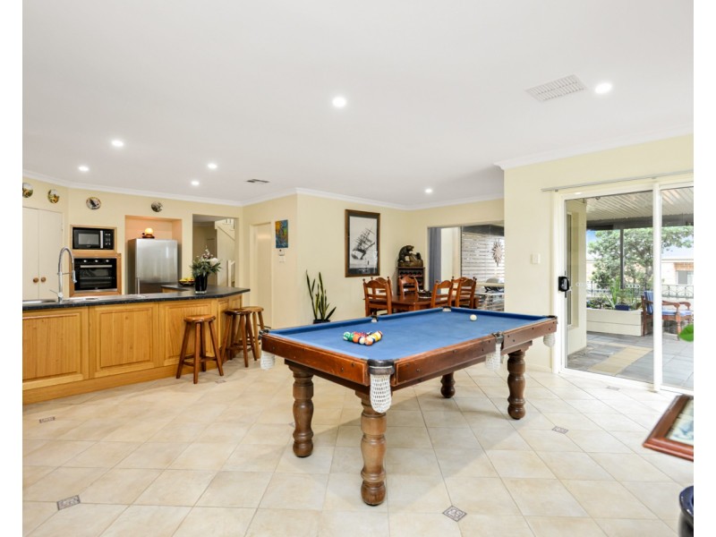 15 MAYFLOWER COURT, Encounter Bay SA 5211