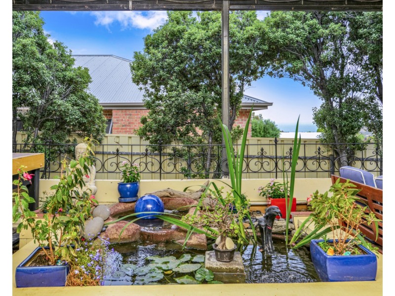 15 MAYFLOWER COURT, Encounter Bay SA 5211