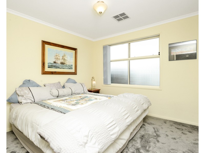 15 MAYFLOWER COURT, Encounter Bay SA 5211