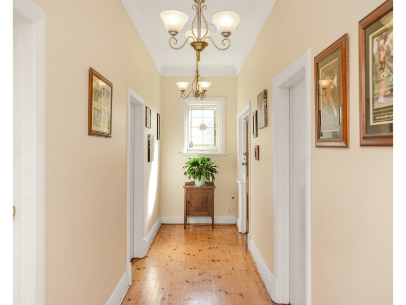 49 Seaview Road, Victor Harbor SA 5211