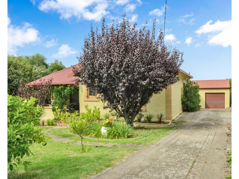 49 Seaview Road, Victor Harbor SA 5211