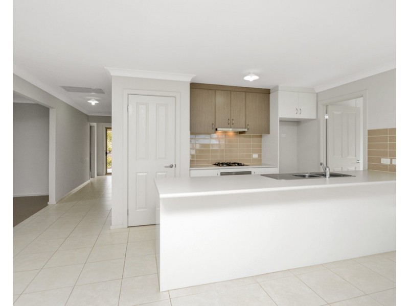 35 WHITE CLOSE, Encounter Bay SA 5211