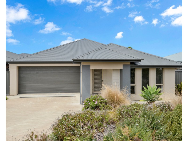 35 WHITE CLOSE, Encounter Bay SA 5211