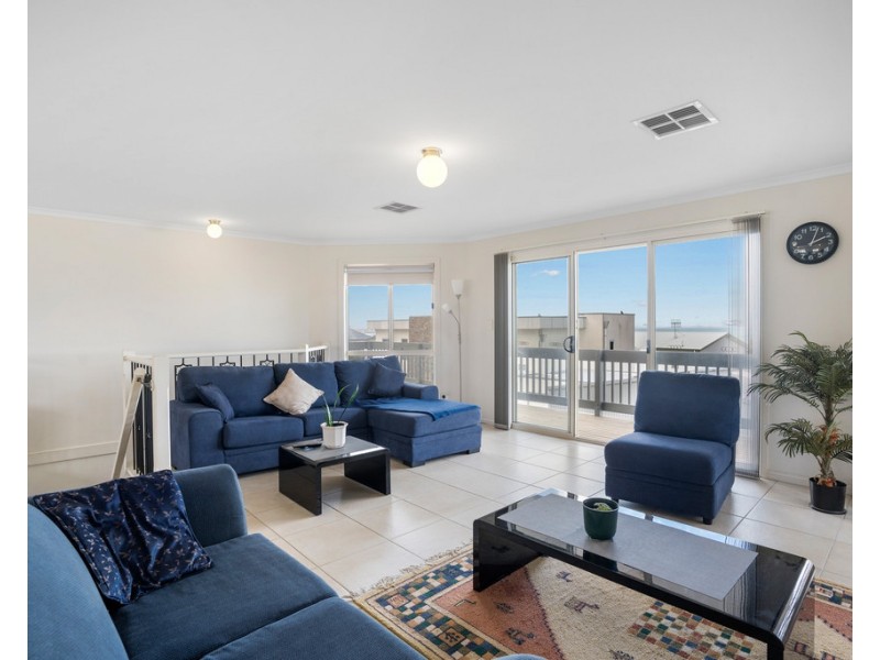 4 BARTON COURT, Encounter Bay SA 5211