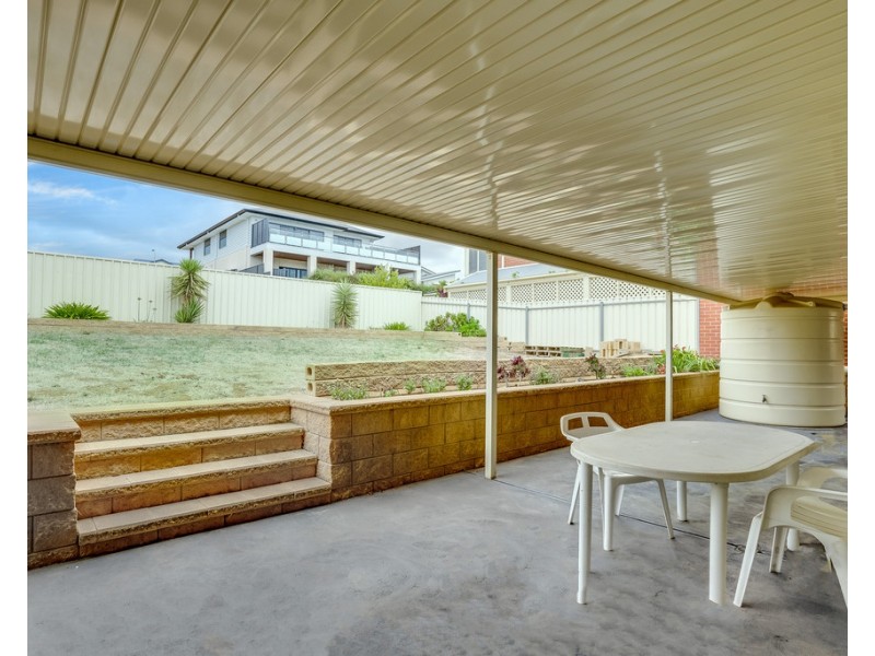 4 BARTON COURT, Encounter Bay SA 5211