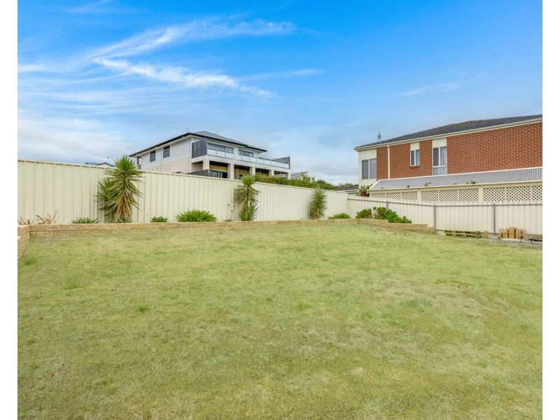 4 BARTON COURT, Encounter Bay SA 5211