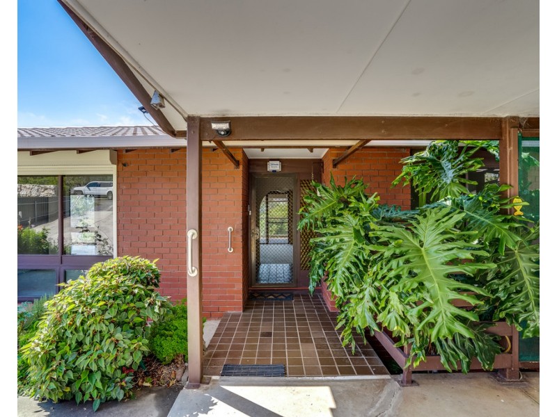 12 COORONG CRESCENT, Encounter Bay SA 5211