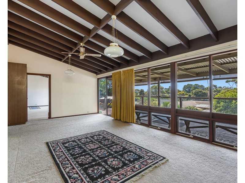 12 COORONG CRESCENT, Encounter Bay SA 5211