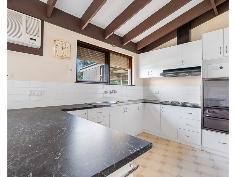 12 COORONG CRESCENT, Encounter Bay SA 5211