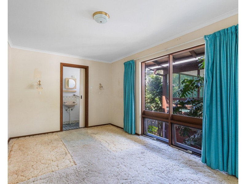 12 COORONG CRESCENT, Encounter Bay SA 5211