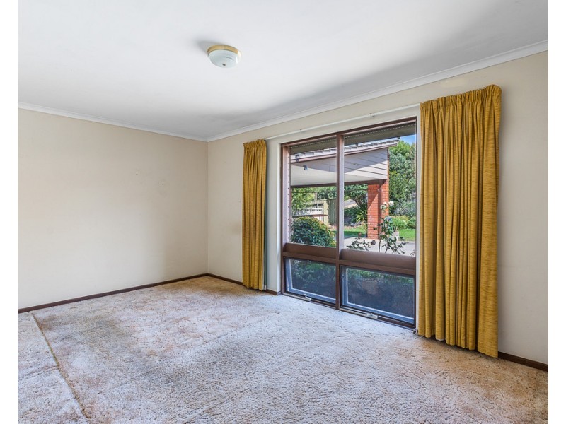 12 COORONG CRESCENT, Encounter Bay SA 5211