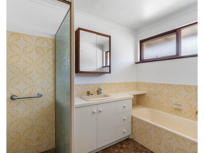 12 COORONG CRESCENT, Encounter Bay SA 5211