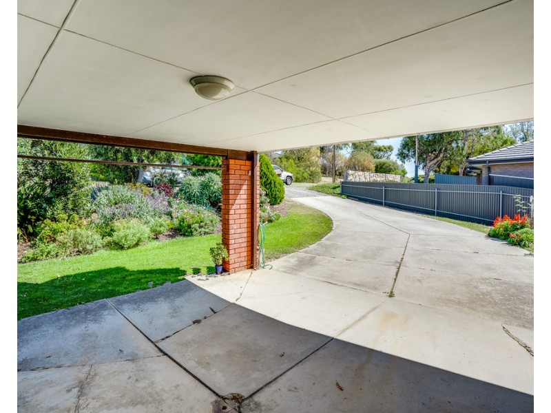 12 COORONG CRESCENT, Encounter Bay SA 5211